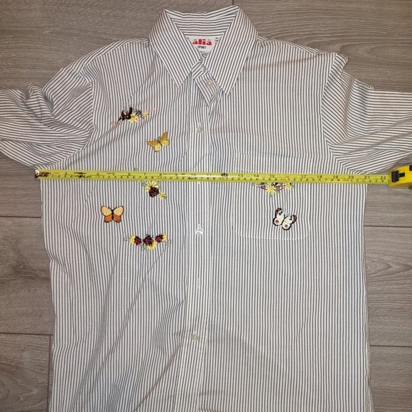 ALIA pinstripe butterfly and ladybug embroidered button down shirt - Picture 9 of 10